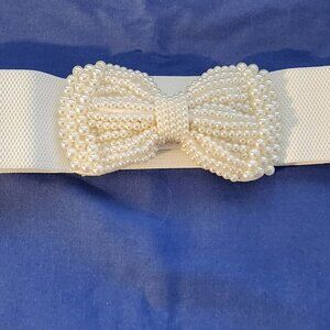 Elasticized belt with faux pearls white NIP